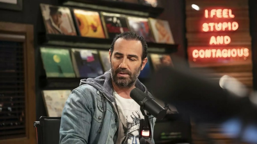 Αντώνης Κανάκης: Τηλεθεατής τον «κάρφωσε» στον αέρα του «Βινύλιου» – «Τον έκλεισα γιατί φοβήθηκα ότι θα πει κι άλλα»