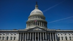 ΗΠΑ: Προς shutdown η κυβέρνηση – Ντι Βανς: «Δεν βάζεις όπλο στον κρόταφο του αμερικανικού λαού»