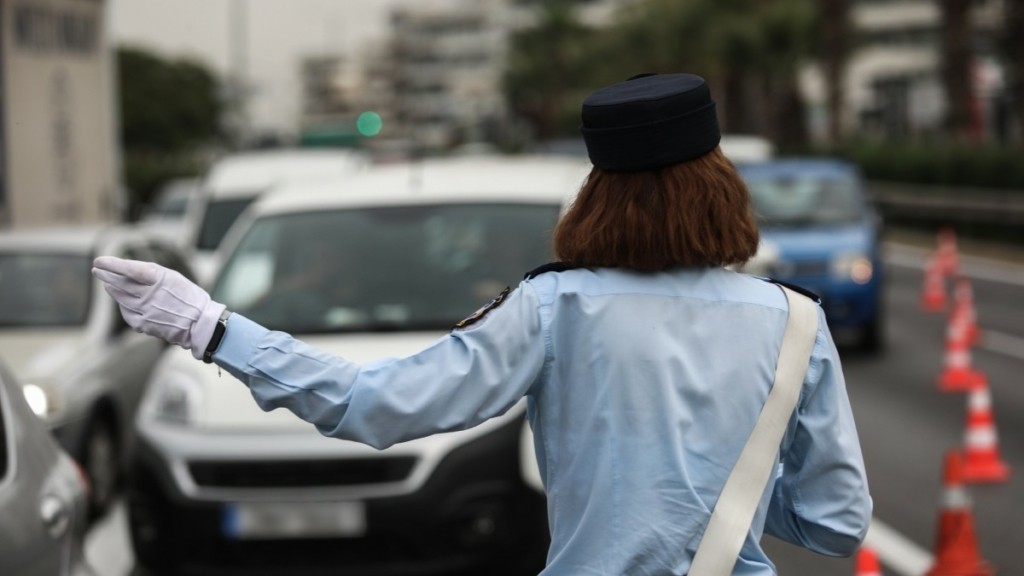 Κίνηση: Καθυστερήσεις στη Λ. Κατεχάκη λόγω τροχαίου