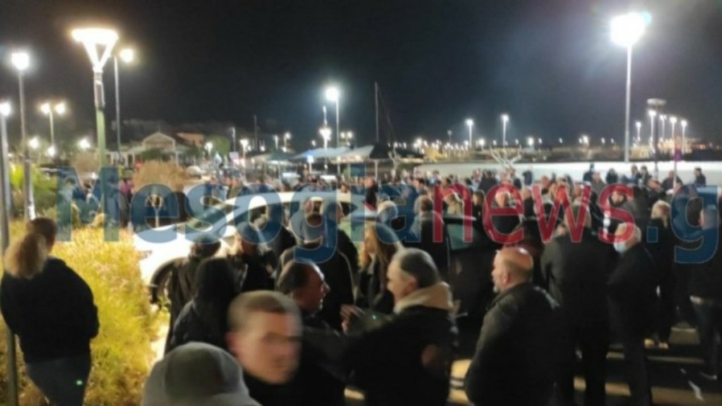 Λαύριο: Επεισόδια και ένταση στο δημοτικό συμβούλιο – Φυγαδεύτηκε ο δήμαρχος