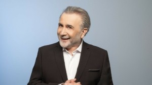 Αλ Τσαντίρι Νιουζ: Απόψε το τελευταίο επεισόδιο της σεζόν για τον Λάκη Λαζόπουλο