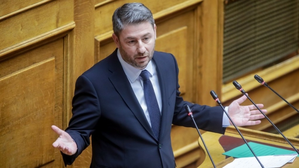 Ανδρουλάκης για Τέμπη: «Όσα πορίσματα φτάνουν σε πολιτικά πρόσωπα, να πηγαίνουν στον φυσικό τους δικαστή»