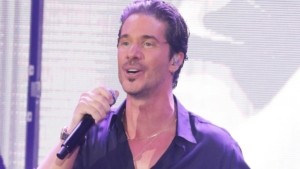 Νίκος Οικονομόπουλος: «Είμαι κυριολεκτικά παραδομένος στον Χριστό, θέλω να γίνω καλύτερος άνθρωπος»