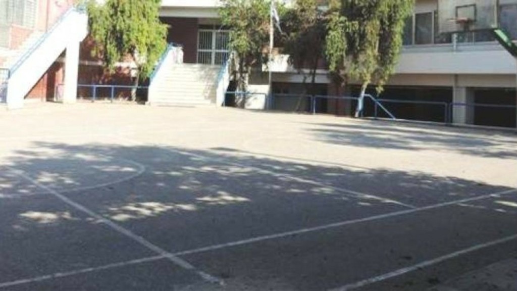 Απίθανα πράγματα στην Πάτρα – Άνδρας απείλησε με πιστόλι παιδιά που έπαιζαν σε σχολείο