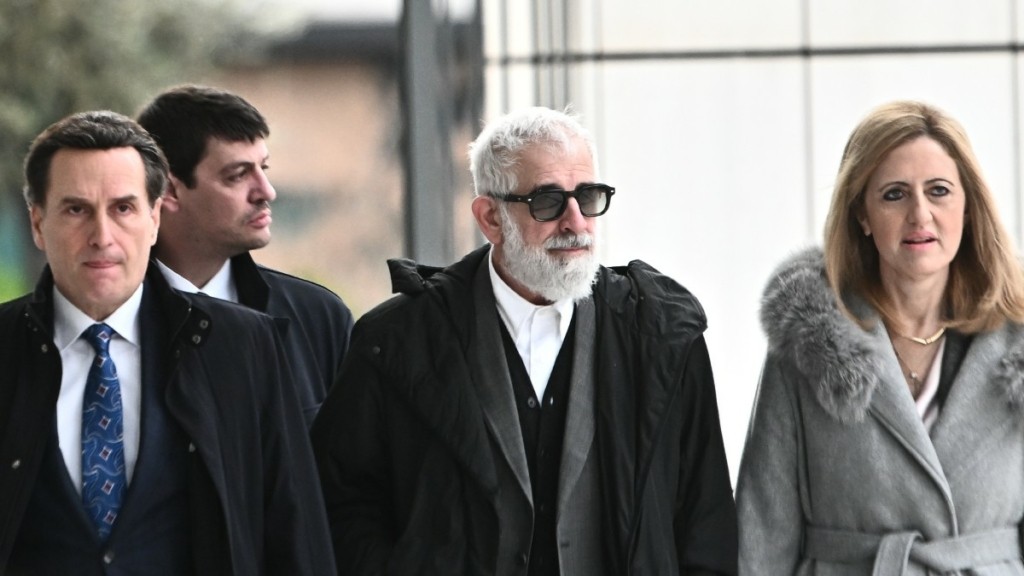 Δίκη Πέτρου Φιλιππίδη: Επιτέθηκε κατά της προέδρου του Αρείου Πάγου ο εισαγγελέας – “Αυτά τα πράγματα είναι πρωτοφανή”