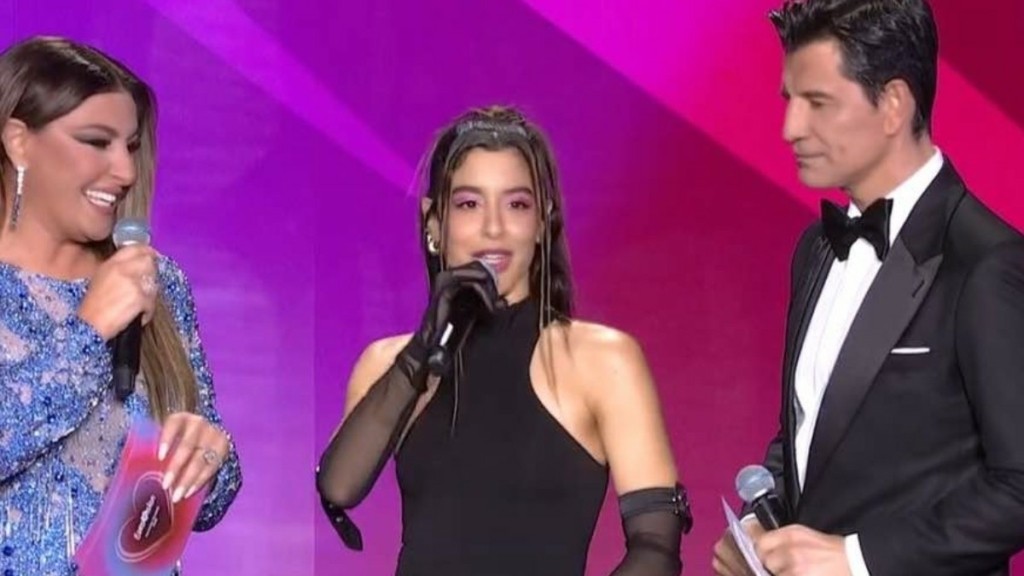 Eurovision 2025: Ξεσήκωσε η Μαρίνα Σάττι με το “ZARI” στον ελληνικό τελικό