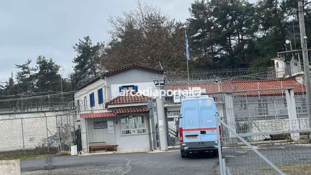 Στις φυλακές της Τρίπολης ο 52χρονος καθηγητής που κατηγορείται για ασέλγεια σε βάρος 14χρονης μαθήτριας
