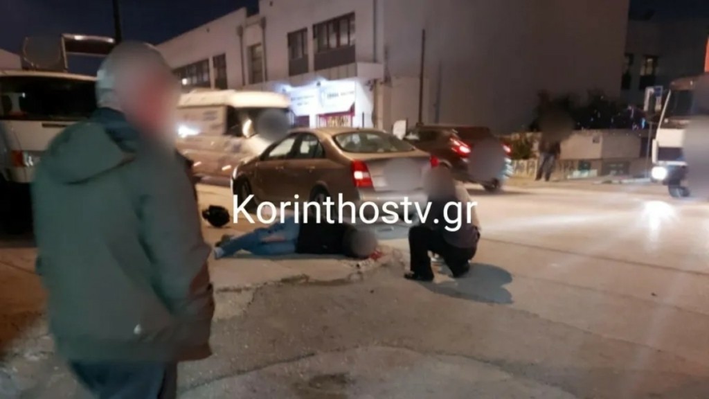 Κόρινθος: Σοβαρό τροχαίο ατύχημα με σύγκρουση αυτοκινήτου με μηχανάκι – Μεταφέρθηκε στο νοσοκομείο ένα άτομο