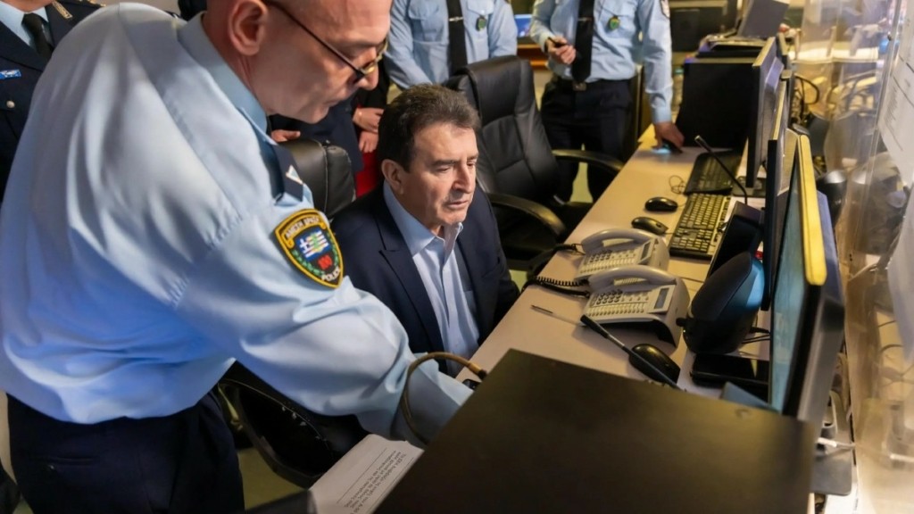 Μ. Χρυσοχοΐδης: Ευχές του Υπουργού Προστασίας του Πολίτη σε αστυνομικούς κατά την αλλαγή του χρόνου