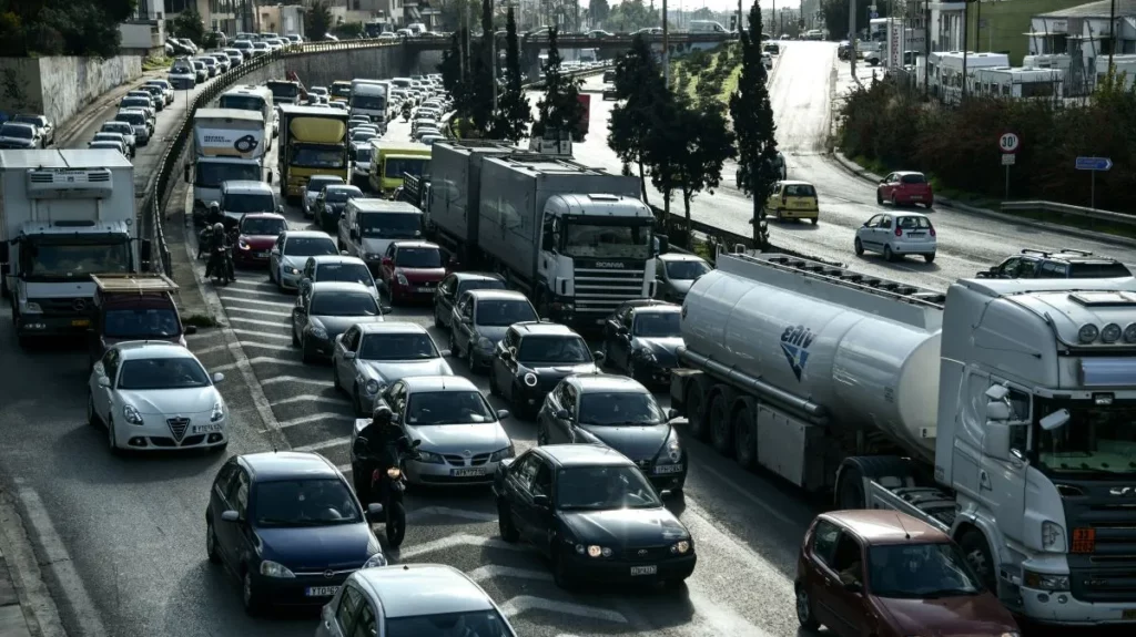 Κίνηση: Καθυστερήσεις στη Λεωφόρο Κηφισού λόγω ακινητοποιημένου φορτηγού