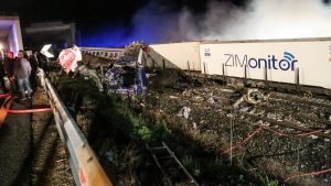 Τέμπη: Ξεκίνησε η δίκη των δύο ελεγκτών της Αρχής Διαφάνειας για πλημμελή έλεγχο της εκτέλεσης της σύμβασης 717 της ΕΡΓΟΣΕ