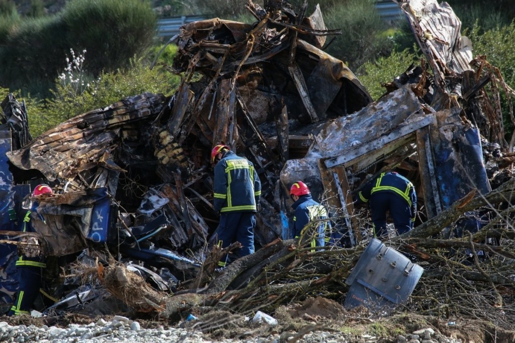 Τέμπη – Κόντρα Μαρινάκη και ΠΑΣΟΚ για το πόρισμα του ΕΜΠ: “Εκτεθειμένος ο Ανδρουλάκης” – “Ρεκόρ θράσους”