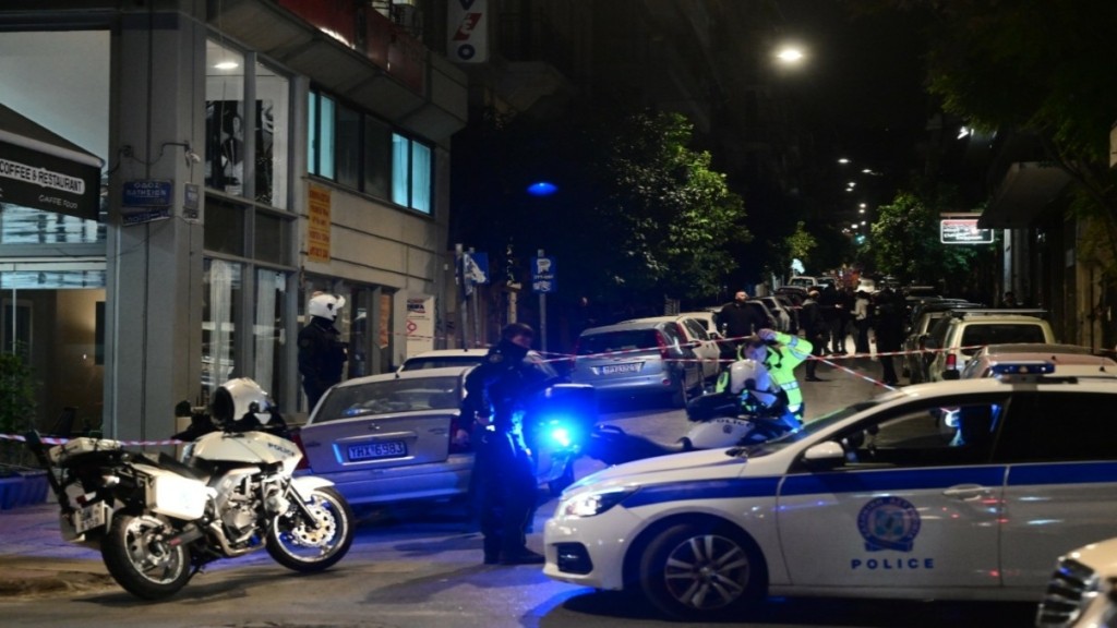 Λάρισα: 15χρονοι λήστεψαν ανήλικο με την απειλή μαχαιριού