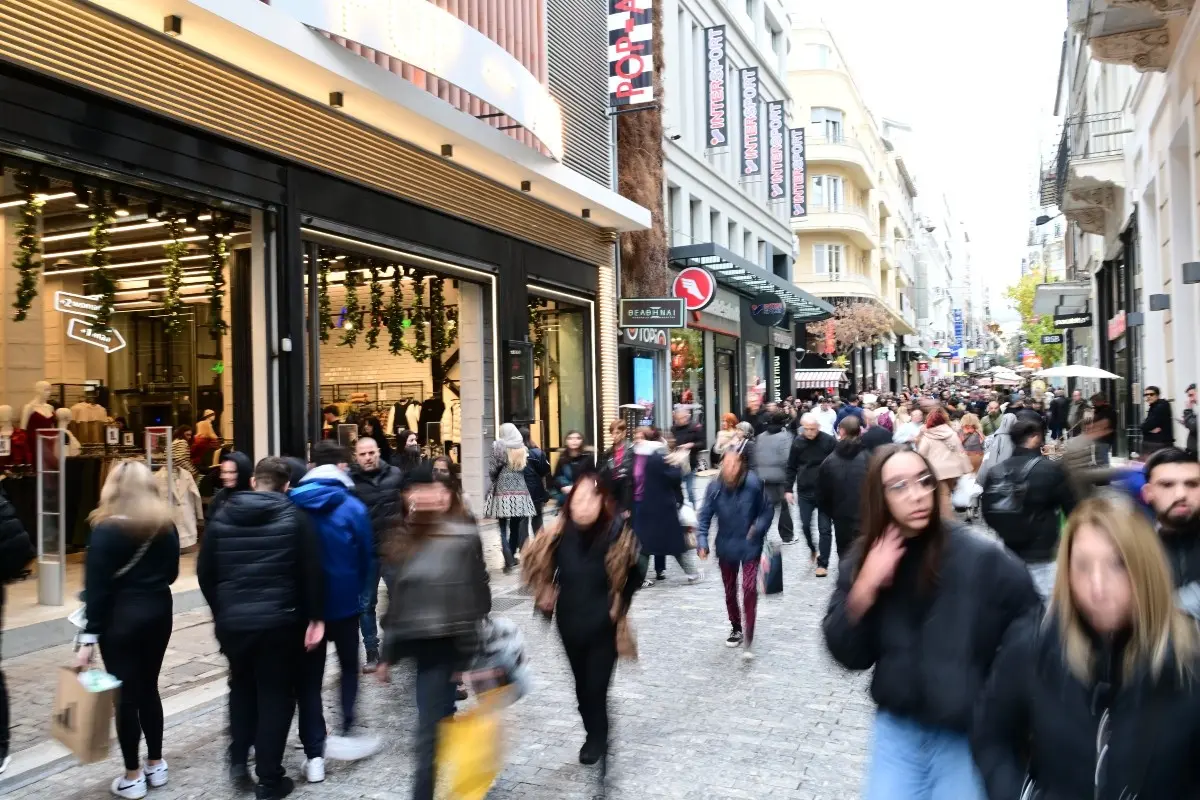 Η ακρίβεια “γονατίζει” τα νοικοκυριά – 4 στα 10 πληρώνουν με δυσκολία ενοίκιο και λογαριασμούς