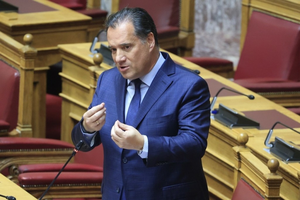 Γεωργιάδης: Τι απαντά για το περιστατικό στην Ξάνθη με τη μεταφορά ασθενή σε καρέκλα