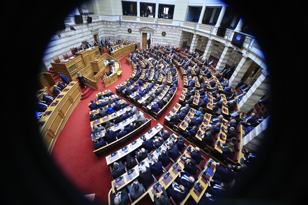 Βουλή: Κατατέθηκε το νομοσχέδιο για τις διεπαγγελματικές οργανώσεις και την ενίσχυση του αγροτικού τομέα