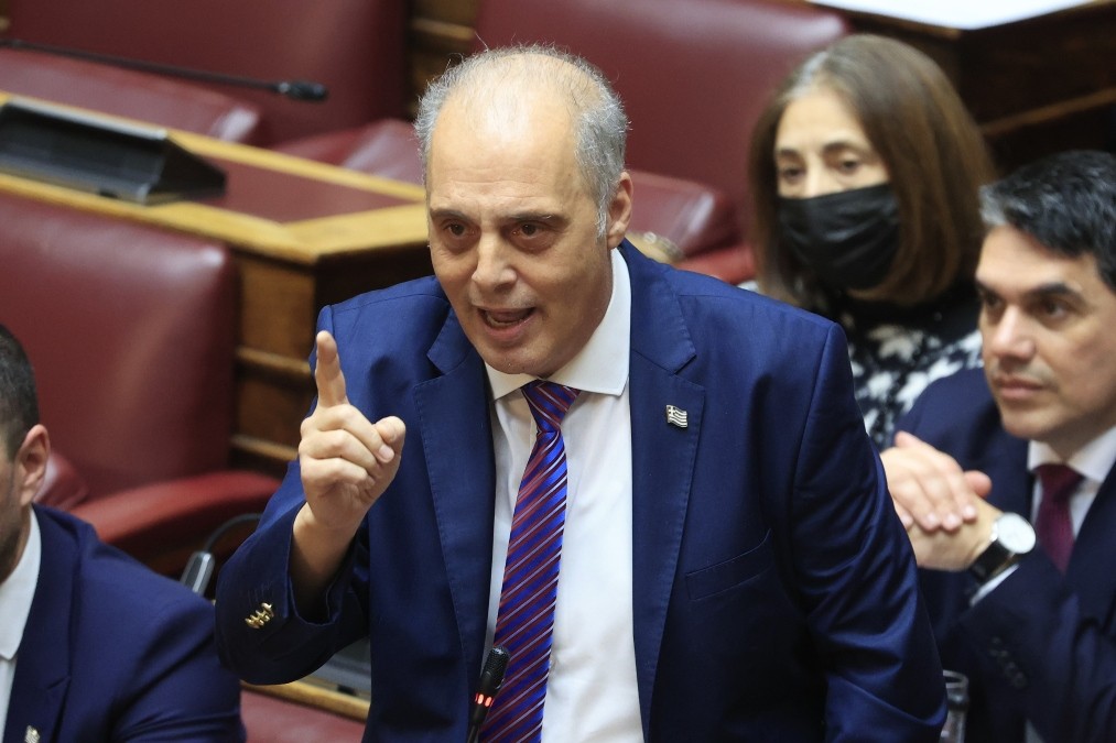 Βελόπουλος για Τέμπη: “Λειτουργούν σαν εγκληματική οργάνωση για να βγουν λάδι οι υπαίτιοι”
