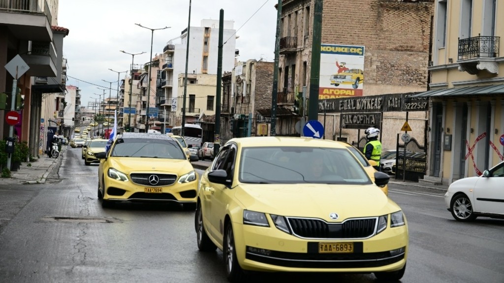 Στάση εργασίας σήμερα στα ταξί – Ποιες ώρες τραβούν χειρόφρενο