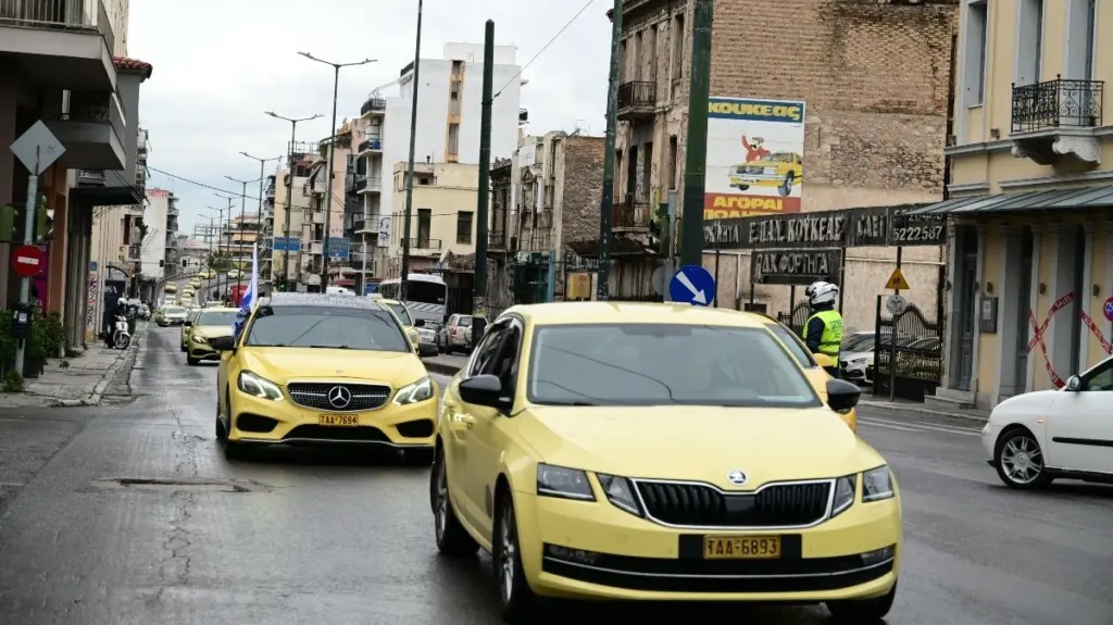 Στάση εργασίας σήμερα στα ταξί – Ποιες ώρες τραβούν χειρόφρενο