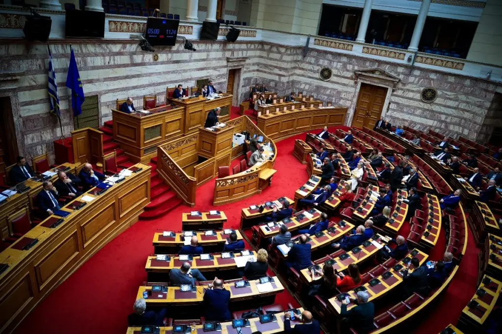 ΠΑΣΟΚ: Κατέθεσε αίτημα για σύσταση και διενέργεια προκαταρκτικής εξέτασης για τα Τέμπη