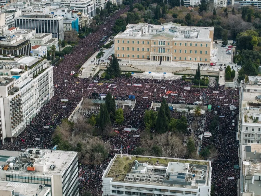 Τρία χρόνια από την τραγωδία στα Τέμπη: Σε ποιες περιοχές θα γίνουν συλλαλητήρια το Σάββατο 28/2 και πως θα κινηθούν τα ΜΜΜ