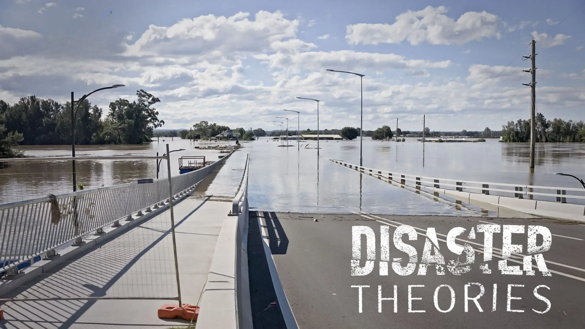 Disaster Theories – Θεομηνία: Απόψε στις 00:45 στον ΑΝΤ1 με αφηγητή τον Βασίλη Μπισμπίκη