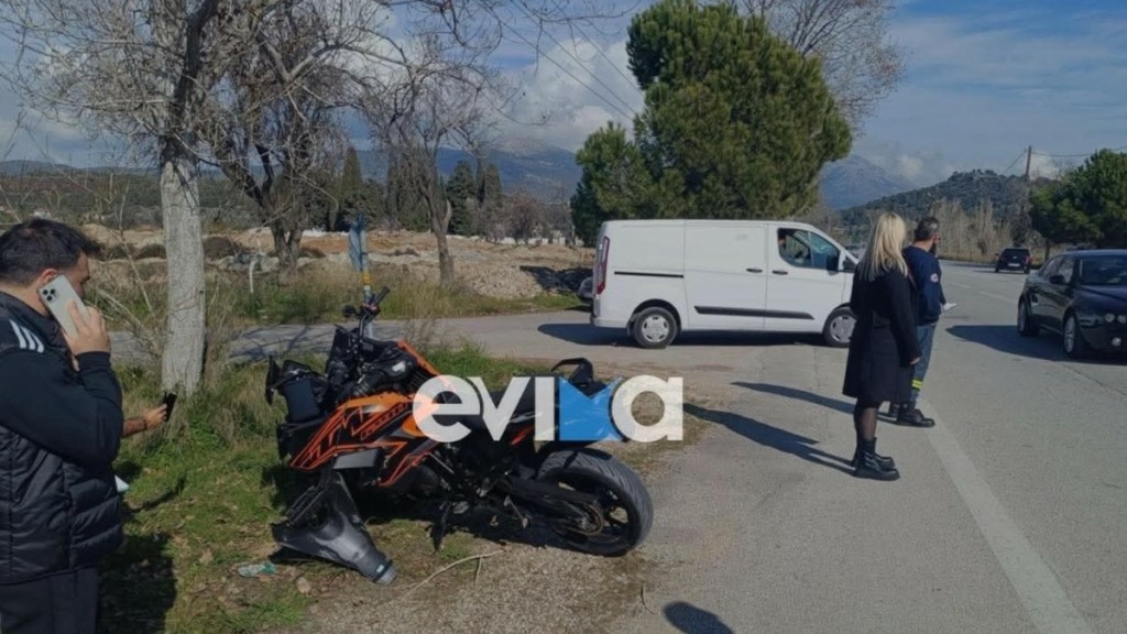 Εύβοια: Μηχανή συγκρούστηκε με αυτοκίνητο – Ένας τραυματίας