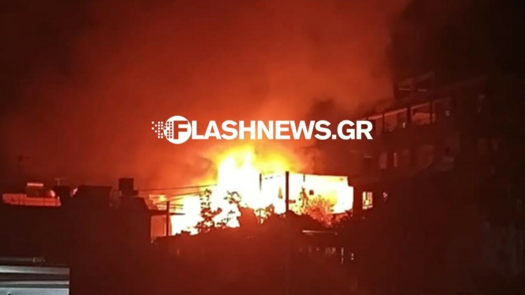 Χανιά: Σπίτι «παραδόθηκε» στις φλόγες και καταστράφηκε ολοσχερώς (pics & vid)