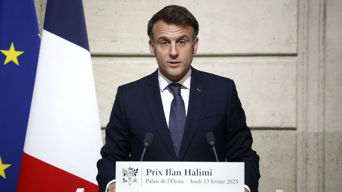 MACRON