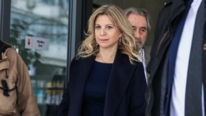 Καρυστιανού για την προ ημερησίας στη Βουλή: «Η συζήτηση είναι για το κράτος μαφίας»