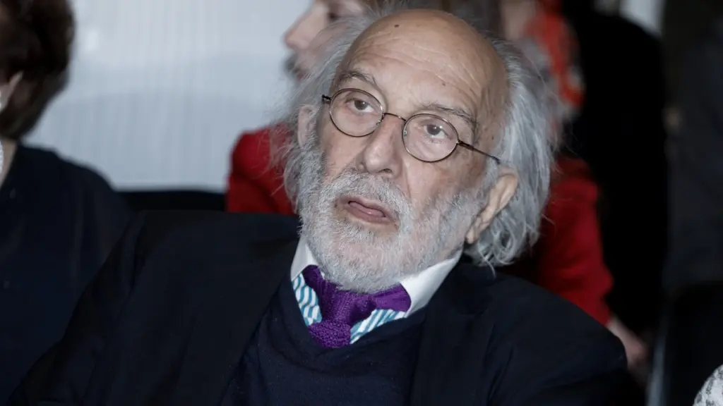 Αλέξανδρος Λυκουρέζος: «Δεν έπαθε κανένα εγκεφαλικό μιλάει κανονικά» ανέφερε η Τζένη Οικονόμου