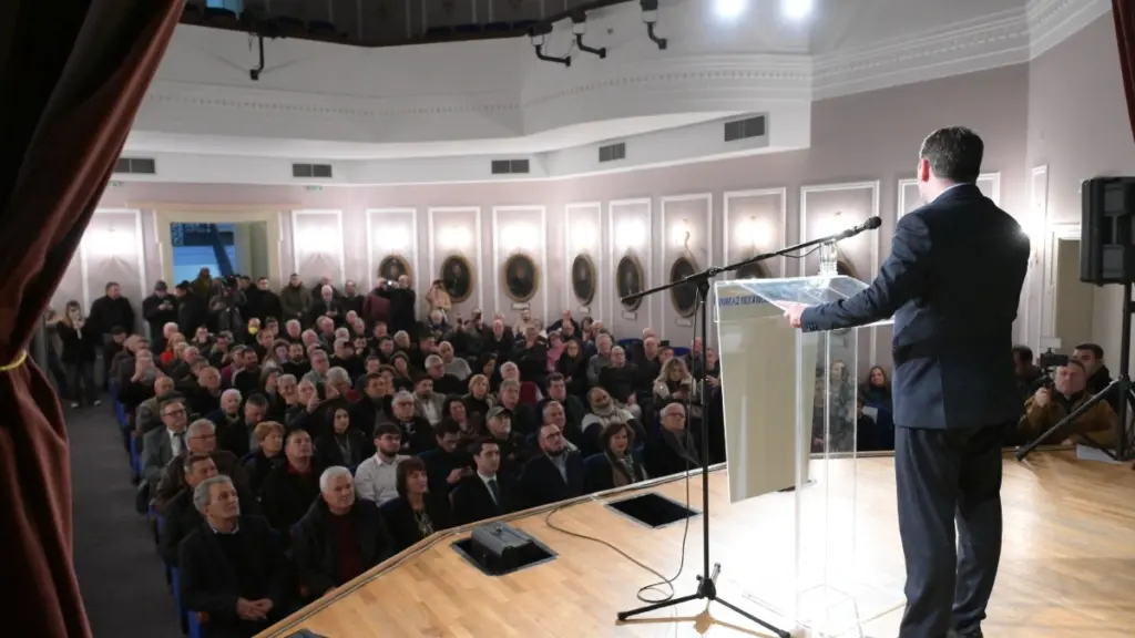 Ανδρουλάκης: «Όποτε απειληθεί η εξουσία του κ. Μητσοτάκη, έρχεται στο προσκήνιο η καραμέλα της αποσταθεροποίησης»