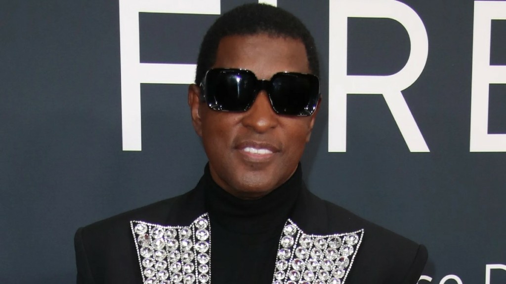 Grammy 2025: Δημοσιογράφοι αγνόησαν τον Babyface για να συνομιλήσουν με την Τσάπελ Ρόουν – Βίντεο