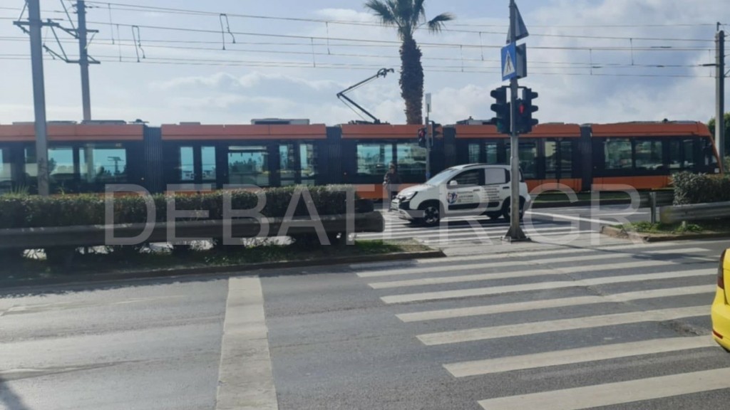 Ποσειδώνος: Νεκρή η 79χρονη πεζή που παρασύρθηκε από βανάκι του δήμου