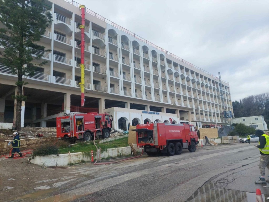 Φωτιά σε ξενοδοχείο στην Κέρκυρα – Δείτε βίντεο