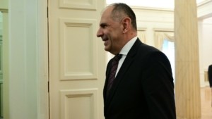 Γεραπετρίτης: Παραβρέθηκε στα εγκαίνια του κτιρίου “Σεφέρη” στην Κορυτσά – “Τα προξενεία μας είναι η εικόνα της Ελλάδας στο εξωτερικό”