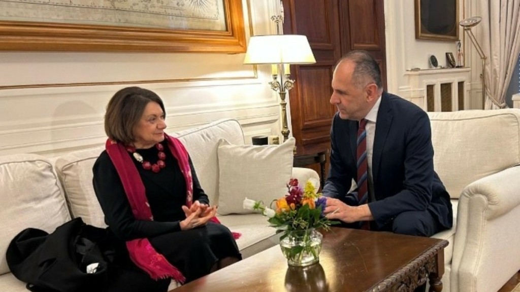 Γεραπετρίτης: Συνάντηση με τη βοηθό γγ του ΟΗΕ, αρμόδια για Πολιτικές και Ειρηνευτικές Υποθέσεις