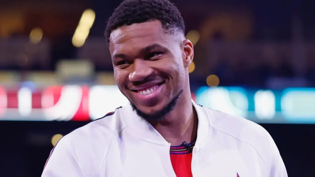 NBA All Star Game: Δεύτερος πίσω από τον Ντόντσιτς στην ψηφοφορία ο Γιάννης Αντετοκούνμπο