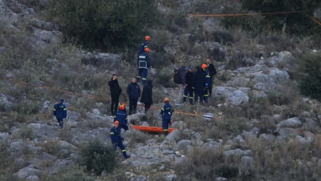 Λάρισα: Συγκινητικό “αντίο” στον Βασίλη Καλογήρου από τον θείο του και πρώην Βουλευτή, Γιώργο Αποστολάκη