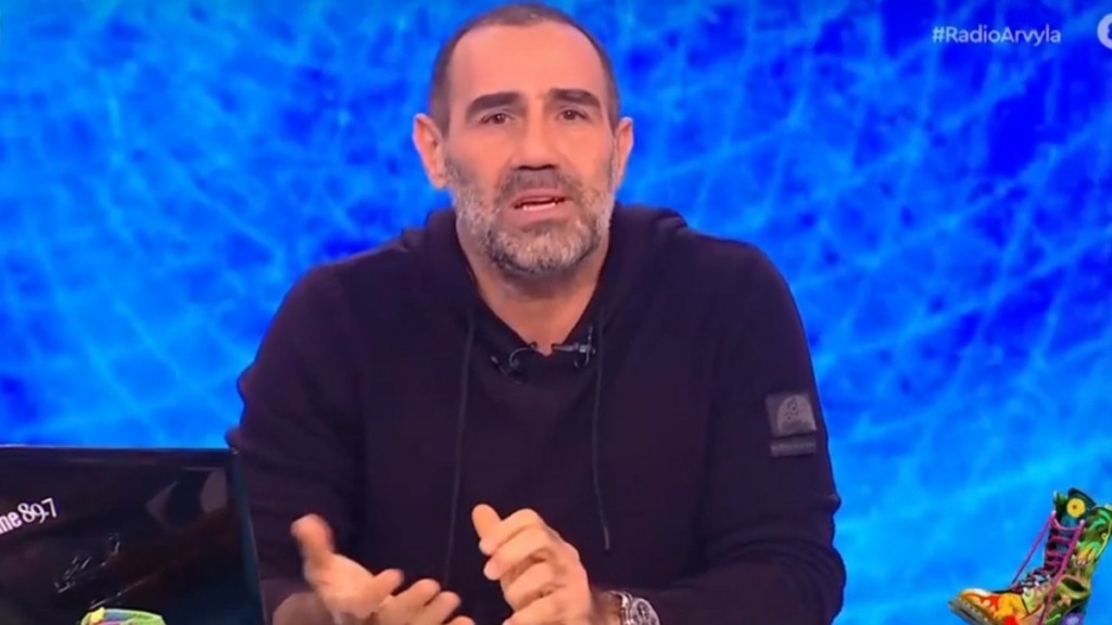 Αντώνης Κανάκης: Συγκινεί η εξομολόγηση για τον πατέρα του – “Έχω μετανιώσει που δεν πήγαμε μαζί ένα ταξίδι”