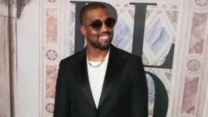 Κάνιε Γουέστ: Απαγορεύτηκε η είσοδος του στη Βρετανία λόγω των αντισημιτικών σχολίων του