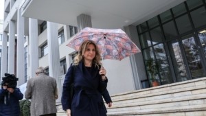 Καρυστιανού: “Διαστρεβλώθηκε σκόπιμα η απάντηση μου για τις αμβλώσεις”