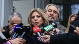 Καρυστιανού: “Μόνη λύση ένα κίνημα πολιτών, δεν θα συνεργαστούμε με κανέναν από το υπαρχόν πολιτικό σύστημα”