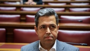 Κινητικότητα προς την ΕΛ.Α.Σ. μετά τον Κεδίκογλου – Ποιοι πρώην βουλευτές κοιτούν προς Τσίπρα