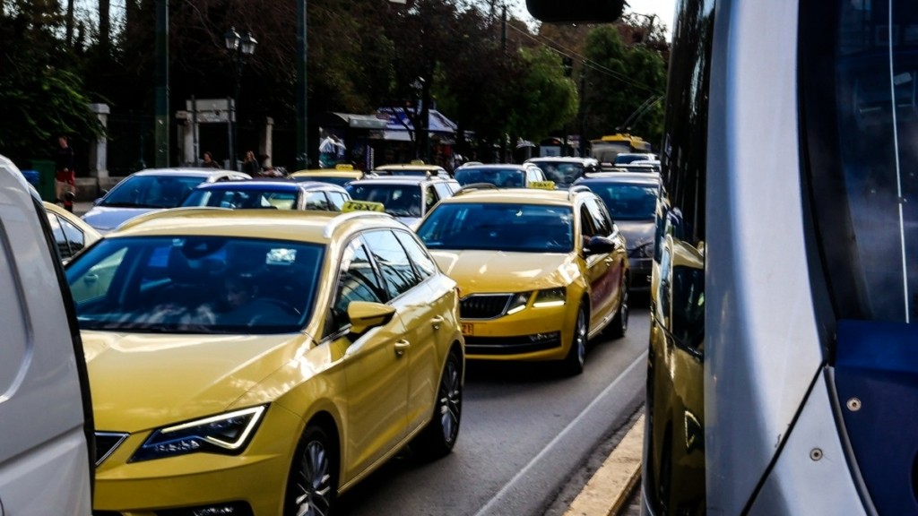 Προβλήματα στον Κηφισό λόγω σύγκρουσης οχημάτων