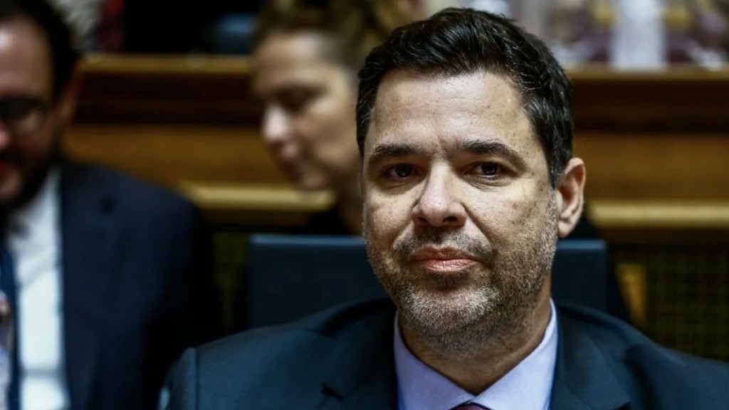 Κοντογεώργης: Η κυβέρνηση δεν έχει μέτωπο με τους συγγενείς των θυμάτων στα Τέμπη