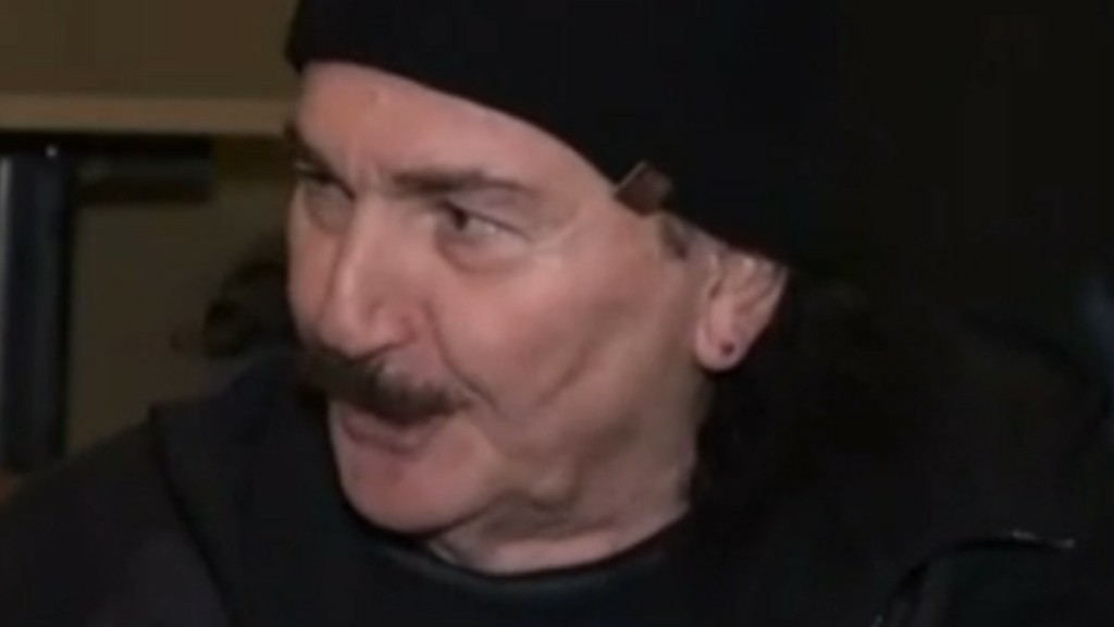 Παύλος Κοντογιαννίδης: “Όσο και να το παίζουμε φεμινιστές, παραμένουμε να είμαστε αρσενικά σοβινιστικά γουρούνια”