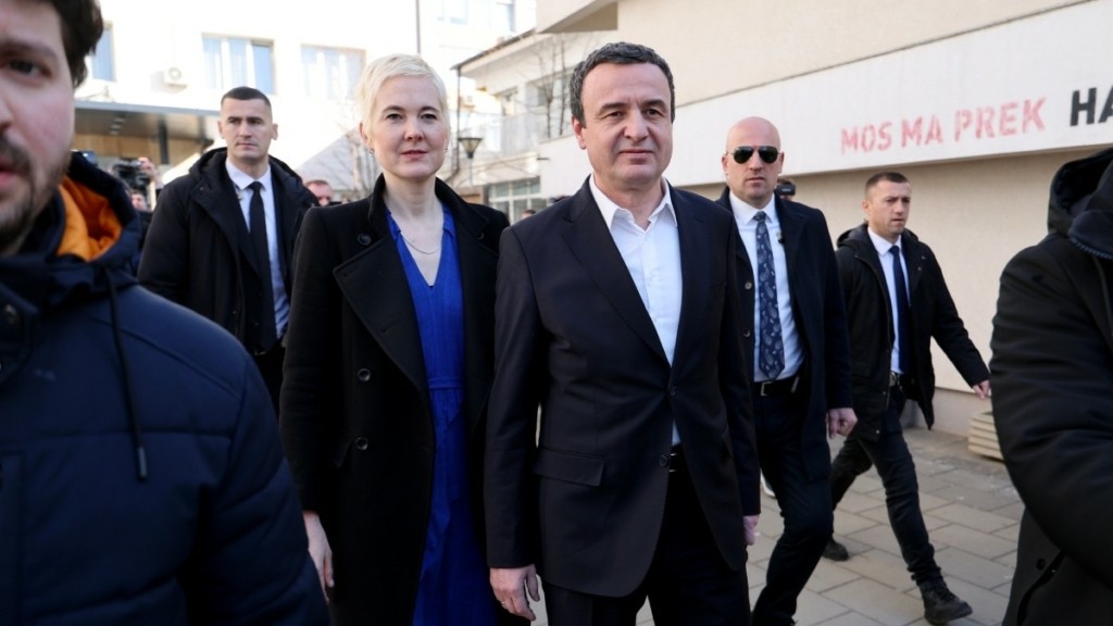 Κόσοβο: Πρώτο το κόμμα του Άλμιν Κούρτι στις βουλευτικές εκλογές σύμφωνα με το exit poll