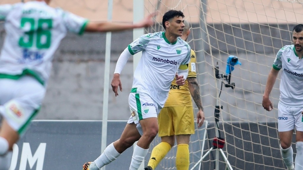 Λεβαδειακός – Άρης 4-1: Τον διέλυσε και τον προσγείωσε