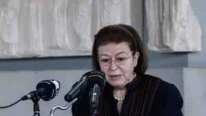 Μενδώνη στη UNESCO: «Καλούμε όλα τα κράτη-μέλη να στηρίξουν την επανένωση των Γλυπτών του Παρθενώνα»